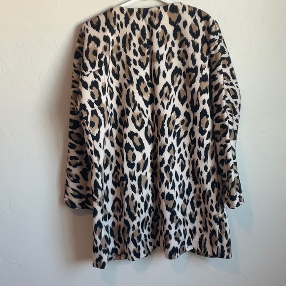 Chelsea & Theodore Jackeet - Picture 8 of 8